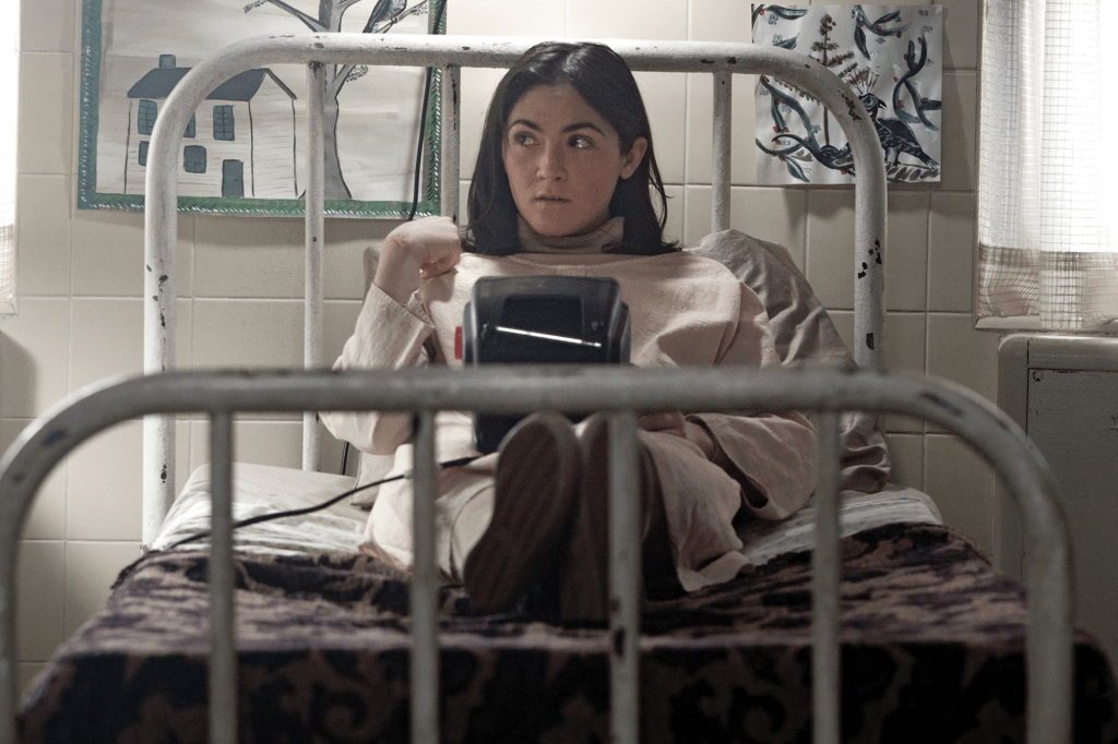 Orphan: First Kill (2009)